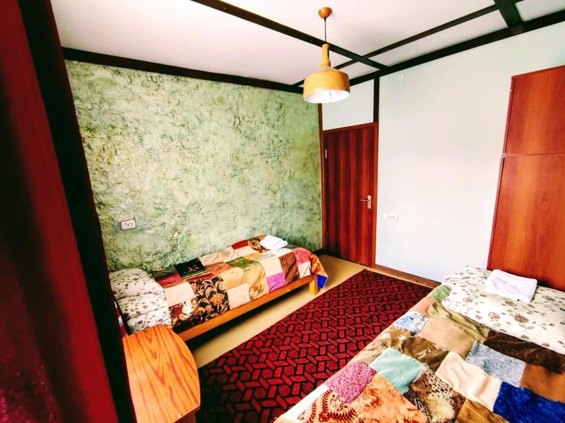 Laila Guest House Mestia Kültér fotó
