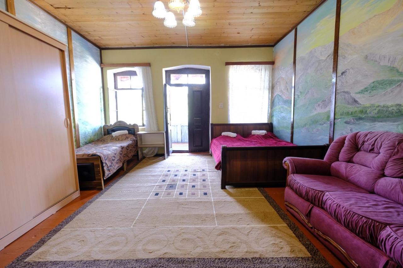 Laila Guest House Mestia Kültér fotó